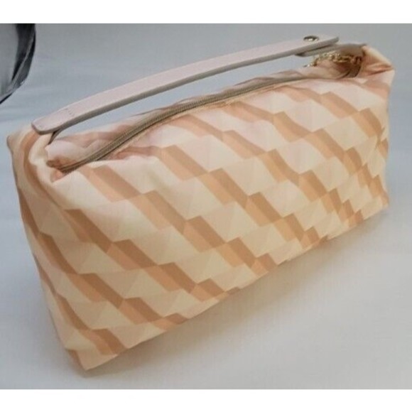 Estée Lauder Peach & Cream Cosmetic Makeup Gift Set Bag Travel Weekender - Picture 3 of 8